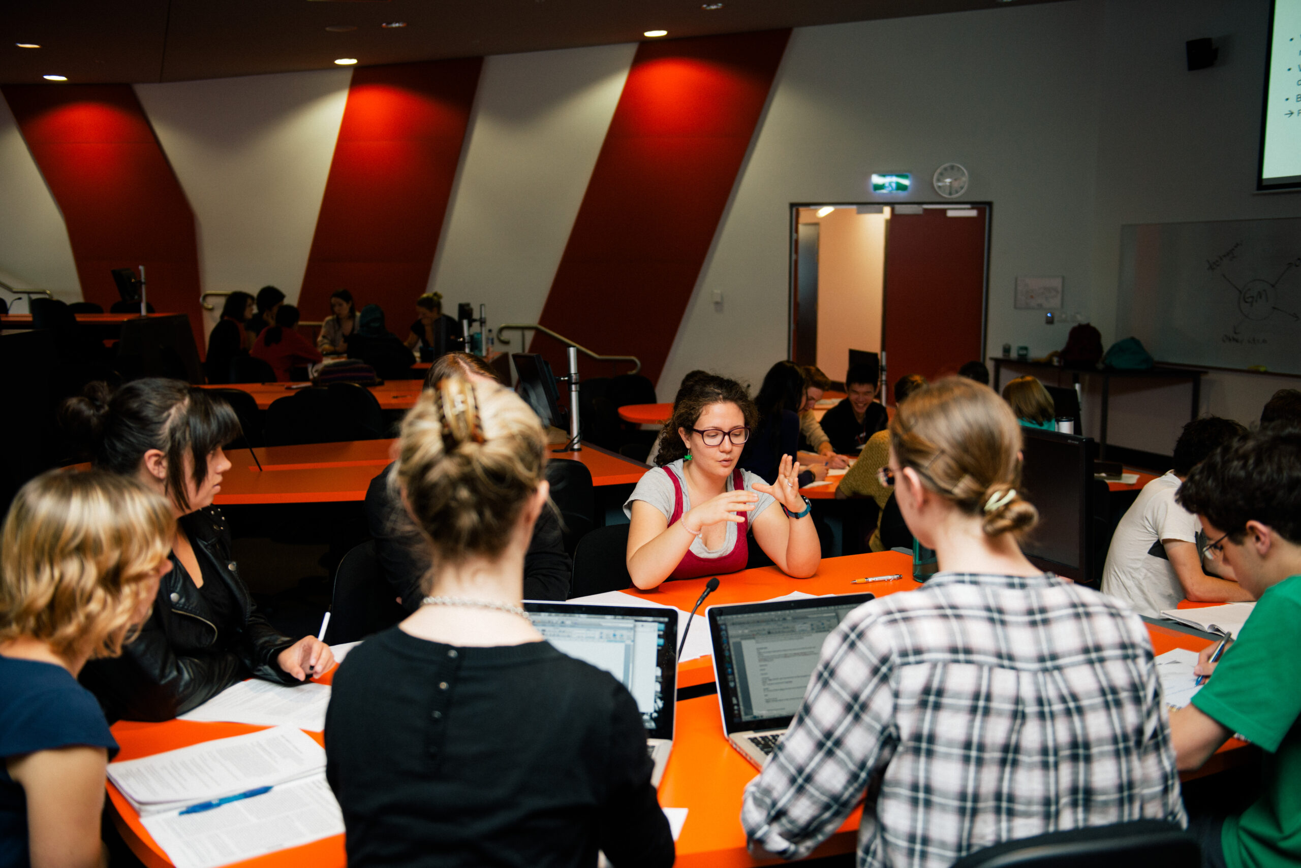 How to design an engaging dual delivery class